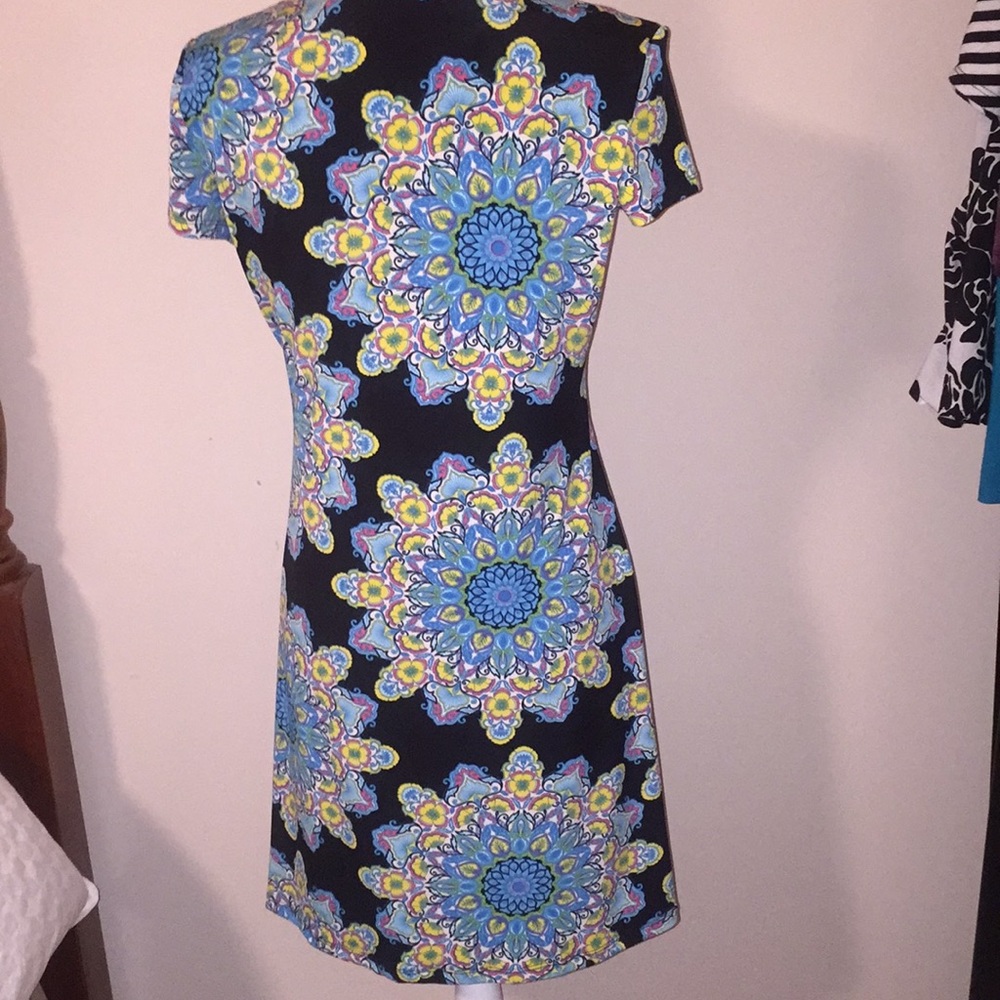 Dress - Picture 2 of 3
